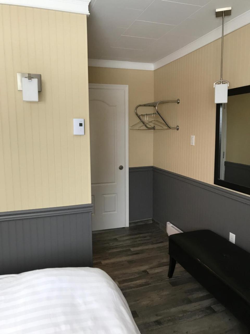Oreland Motel Flin Flon Buitenkant foto